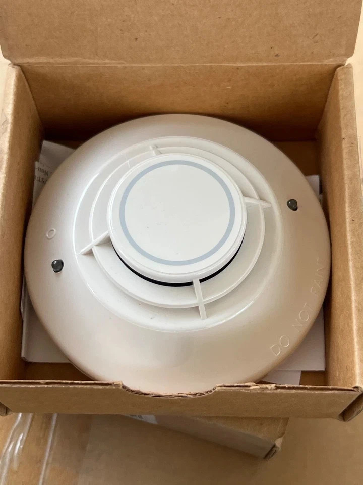 Pack of two (2) FST 851R Notifier Smoke Detector Head Only