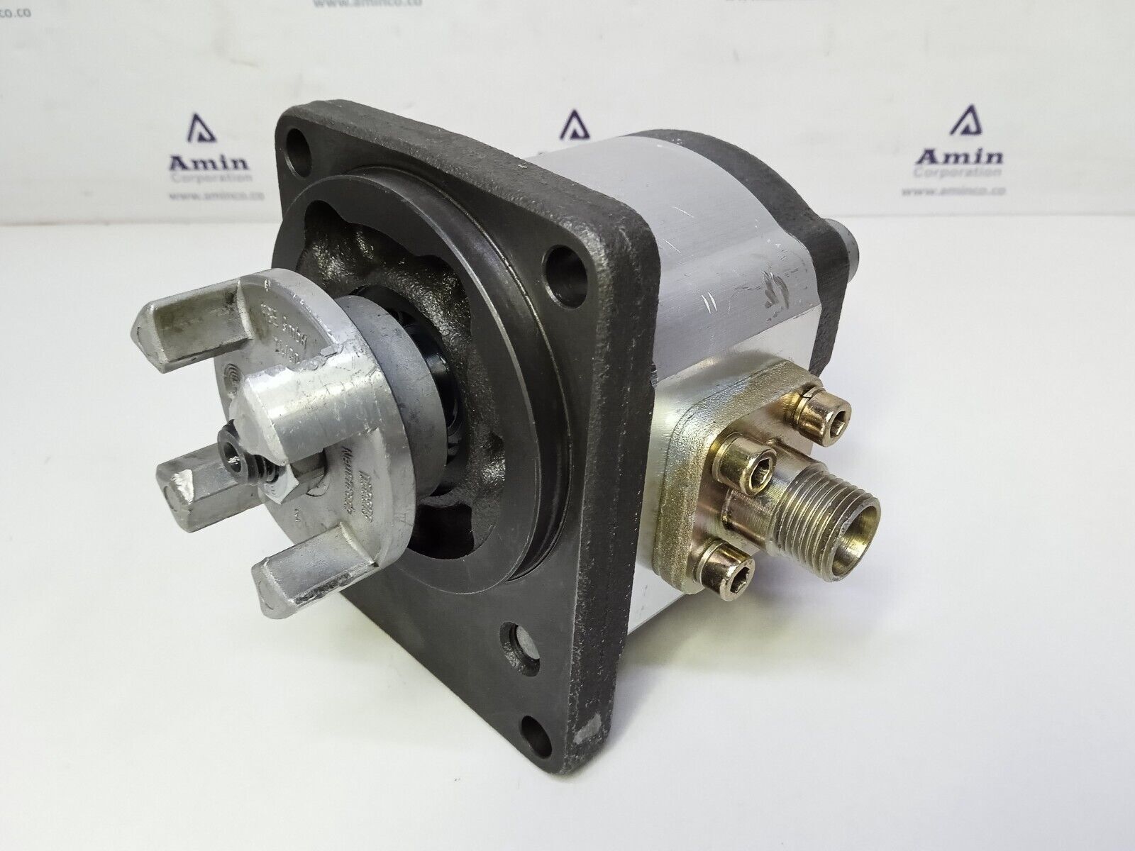 0510-425-009 Rexroth Hydraulic gear pump 0510425009 AZPF-11-008RCB20MB – Refurb