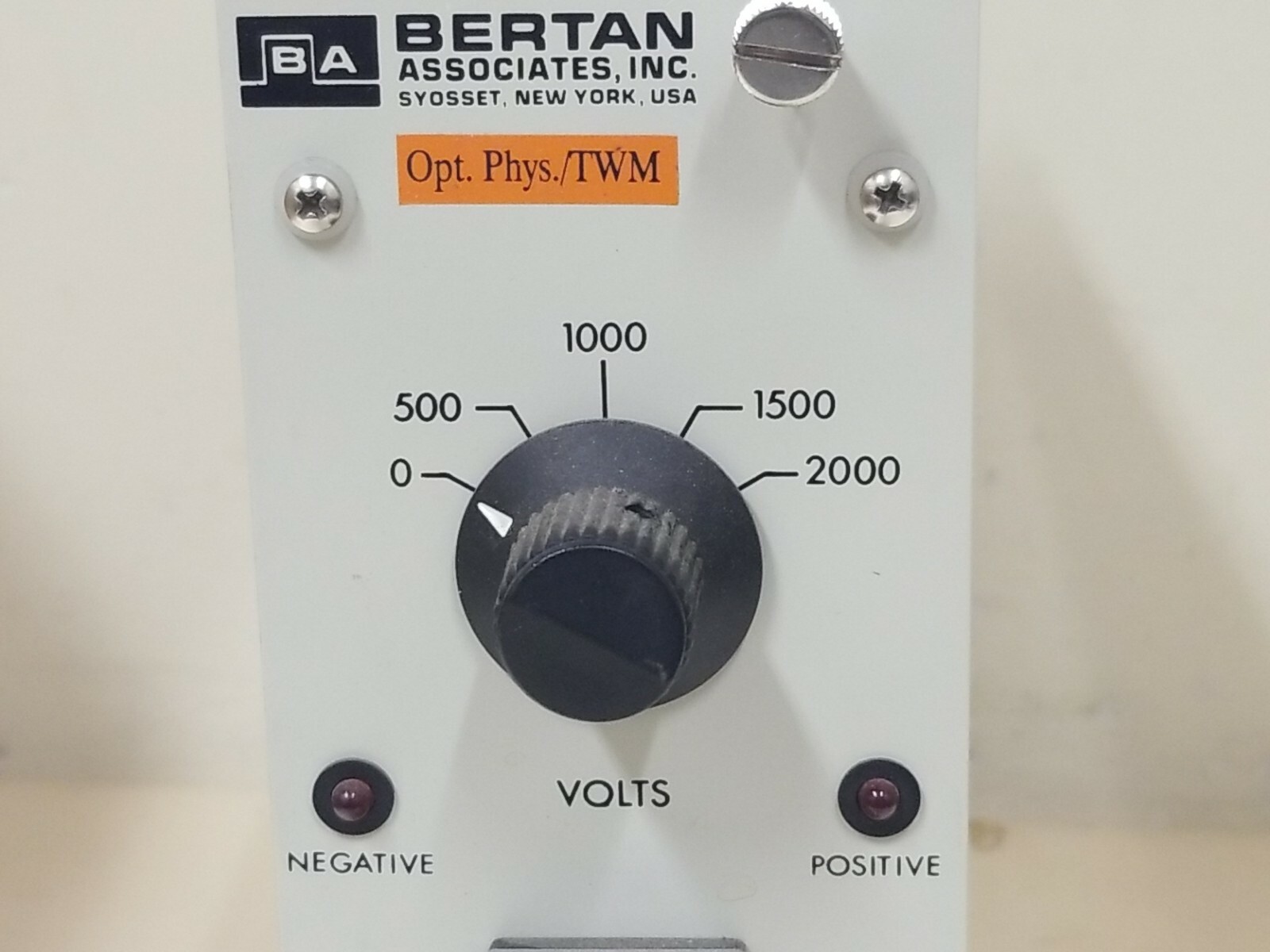 BERTAN ASSOCIATES INC MODEL 303 DC POWER SUPPLY 0.3000V, 0.1 MA PLUGIN (TP991)