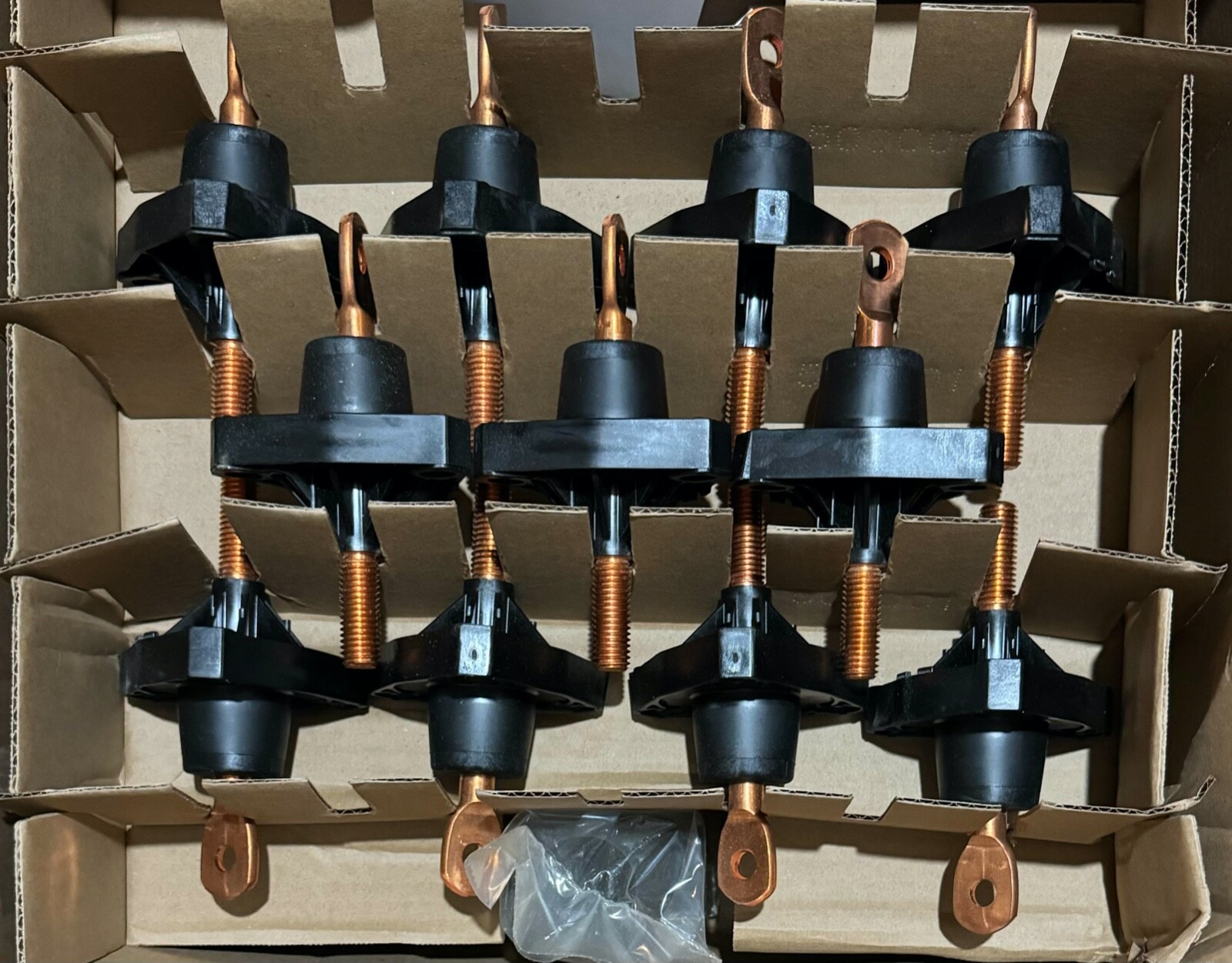 600A Low Voltage Plastic Molded 5/8-11 Tri-clamp Bushing Unplatted fit 1.875in