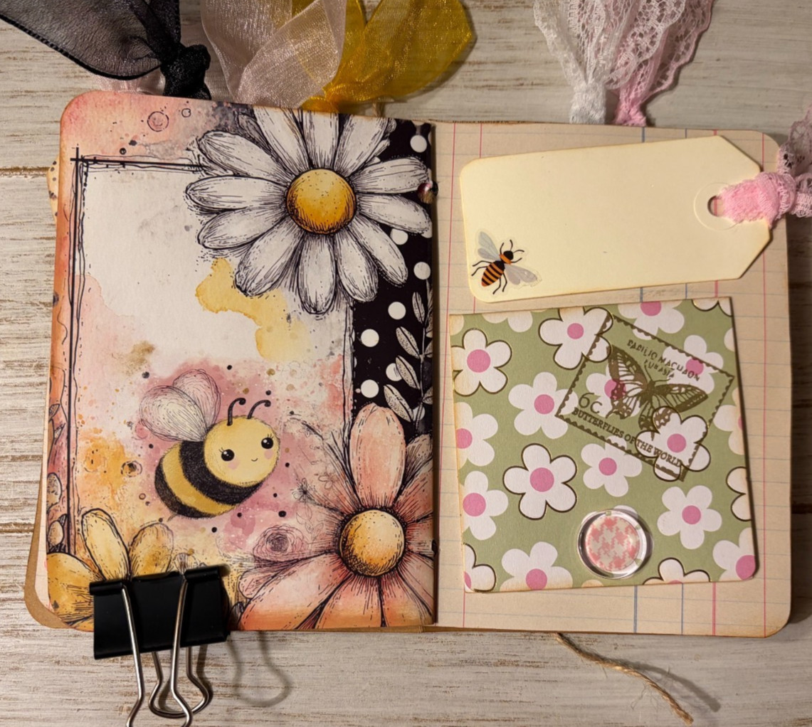 Junk Journal Handmade Booklet Book Vintage «Bees Butterflies» Pocket Ephemera a
