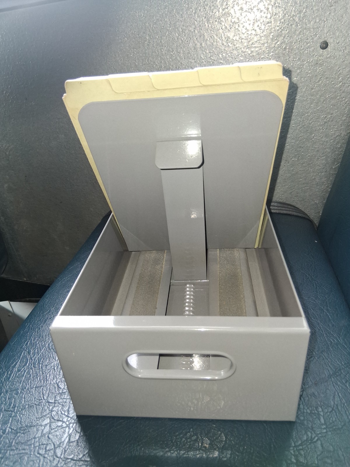 Vintage Nebs 944 Posting File For Forms Up To 6 1/2 x 9 1/4″ With 25 Cards
