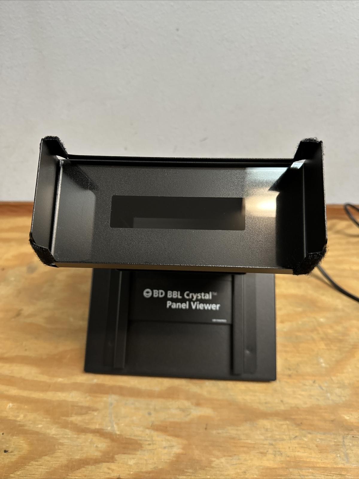 Becton Dickinson BBL Crystal Panel Viewer 245031 for Crystal ID System