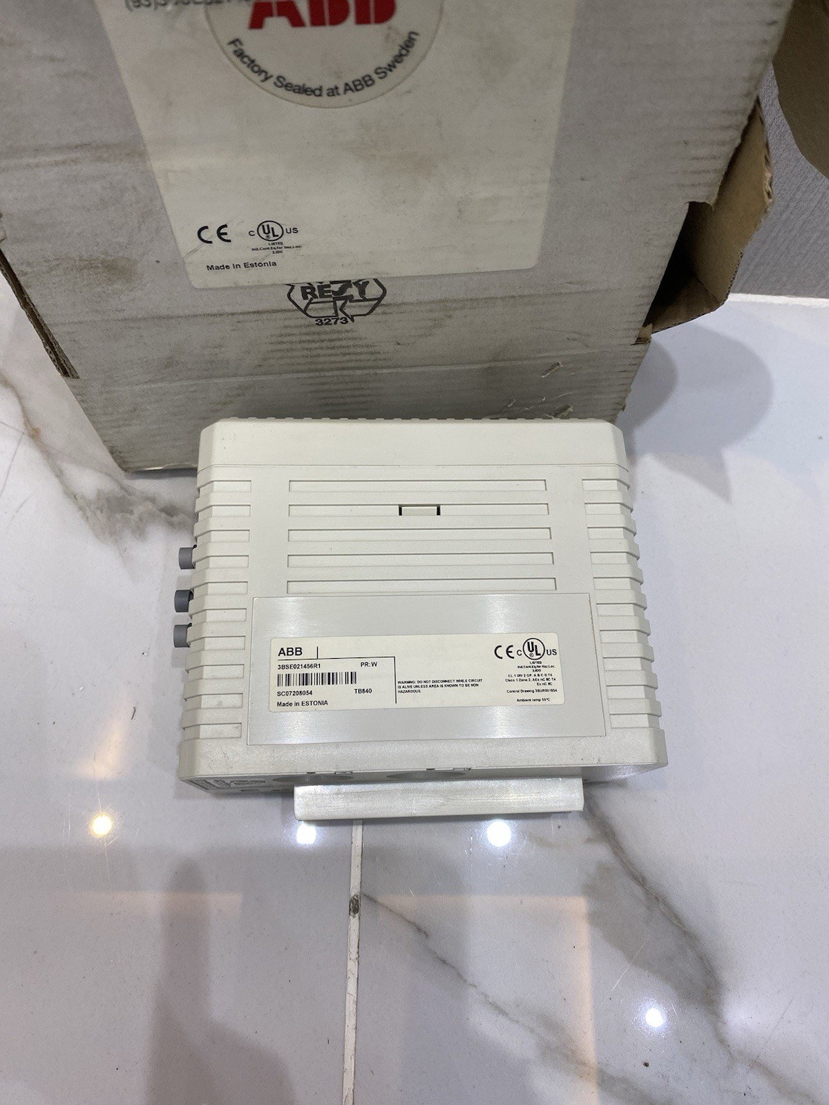 ABB 3BSE021456R1 , TB840 CLUSTER MODEM MODULE