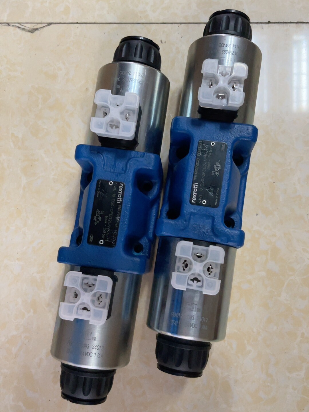 Rexroth valve 4WE10D50 OFEG24N9K4 M R901278763 4WE 10 D50 OFEG24N9K4 M