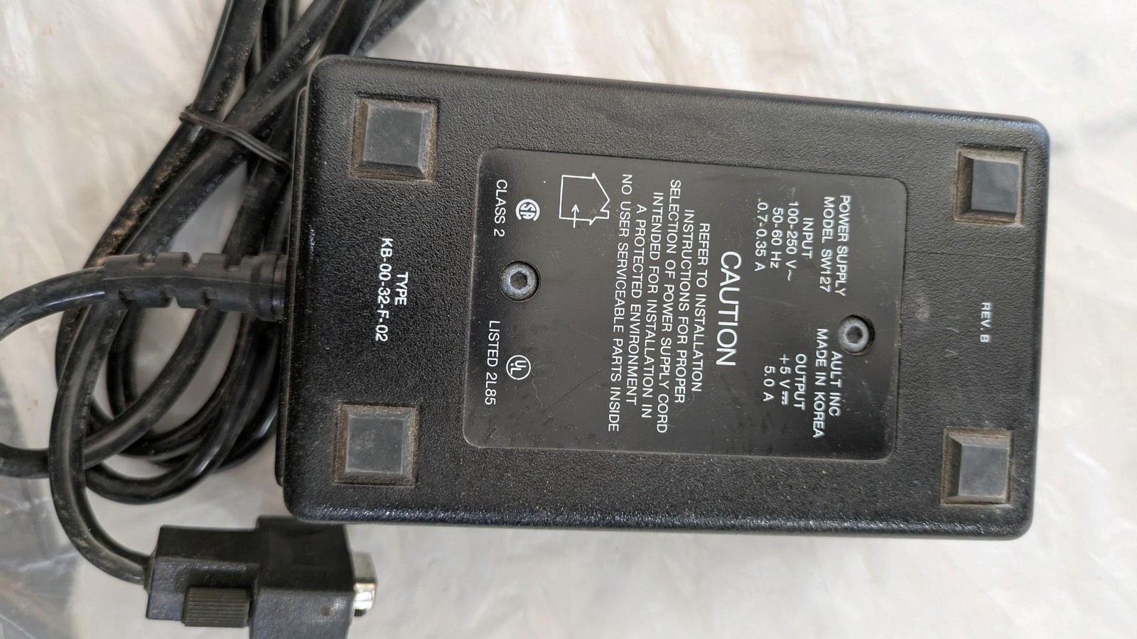 KB-00-32-F-02 100-250V 50-60HZ 0.7-0.35A +5V 5.0A POWER SUPPLY CABLE