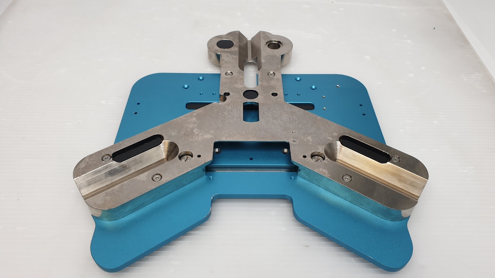 Microtool Technology 300mm to 150mm Adapter, Part No. AM-3006-150 Bruker