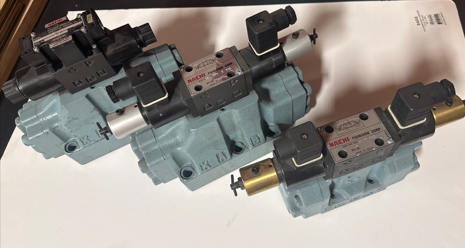 Nachi Hydraulic Directional Solenoid Valve 24VDC D08 Lot ESD – G03 G01 G06