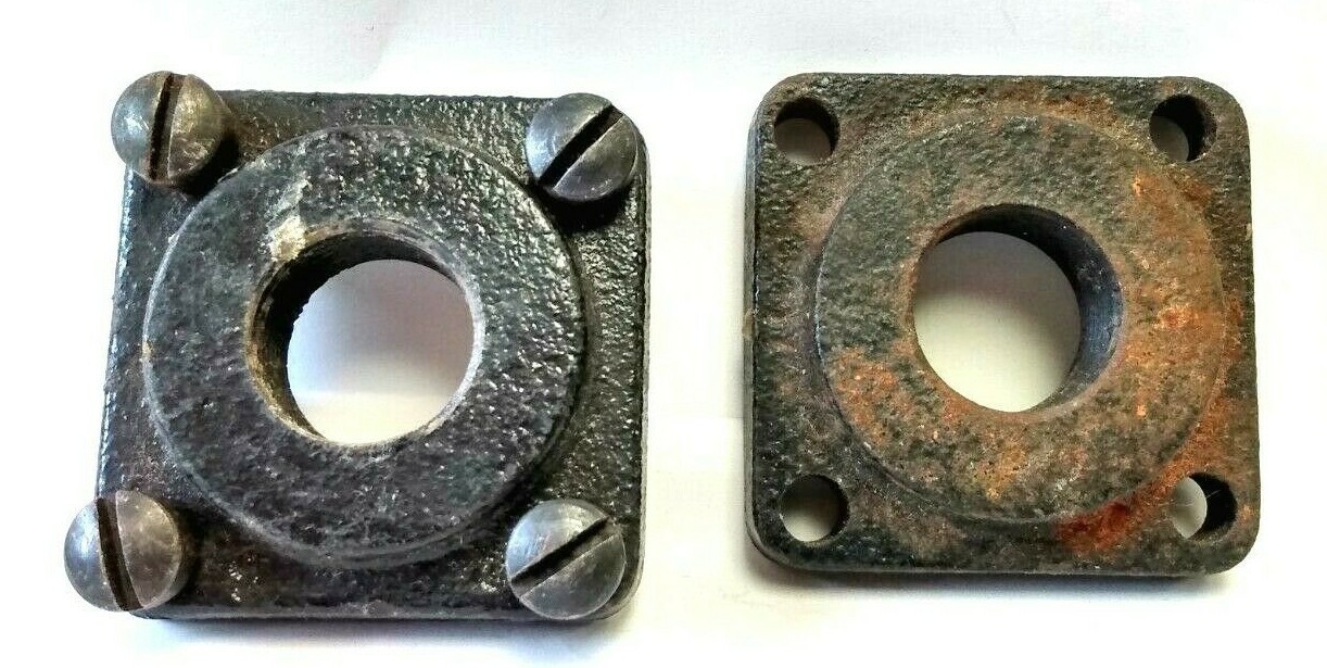 Cast Iron Housing, 1″ Dia Hole, Square Inside 4-Bolt Double Seal Flange (NEW)