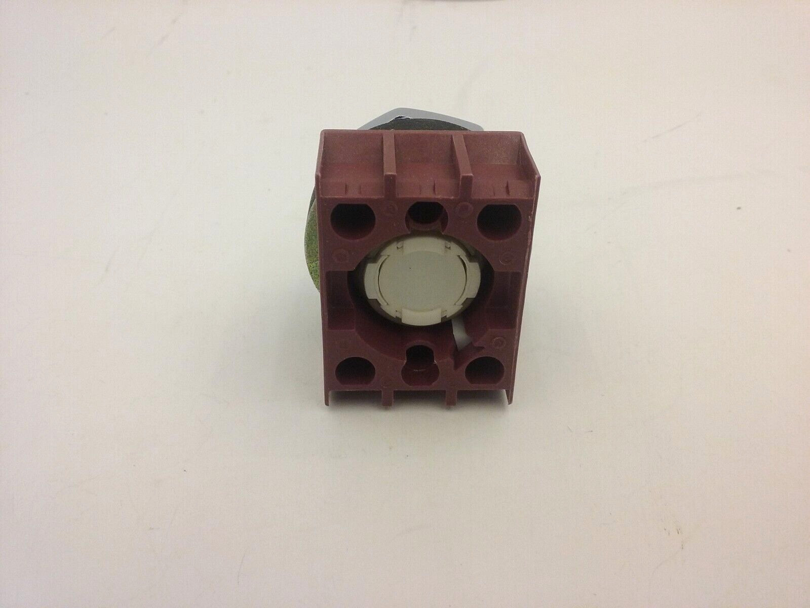 SIEMENS 3SB03-PFE PUSHBUTTON 30MM FLUSH BLUE NIB