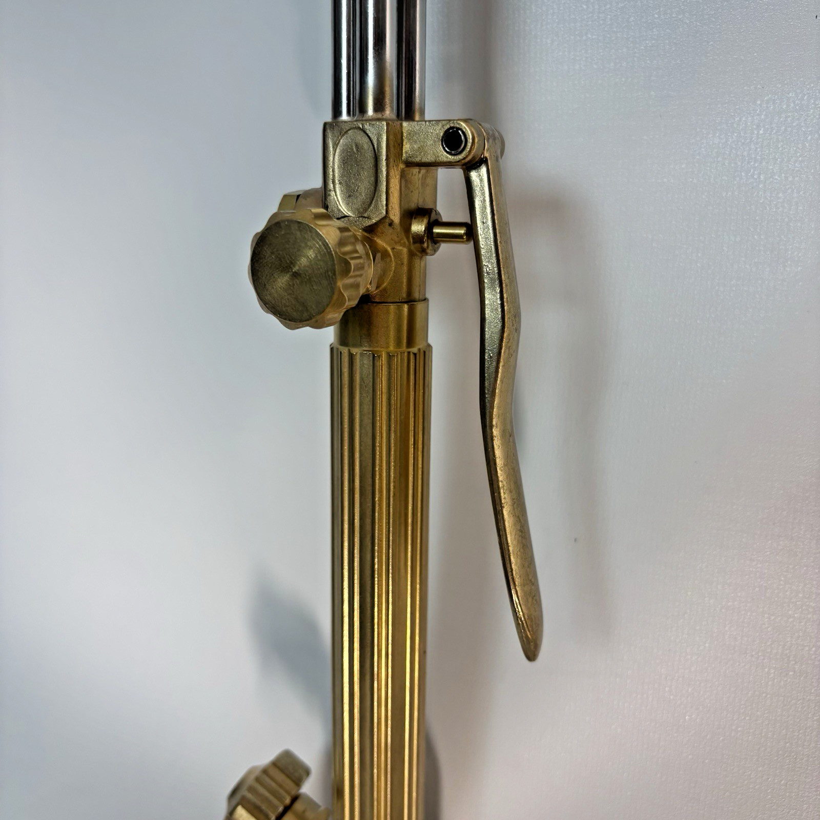 Olsen 19-3/4″ Victor-Style Oxygen/Acetylene Cutting Torch (Model 57913)