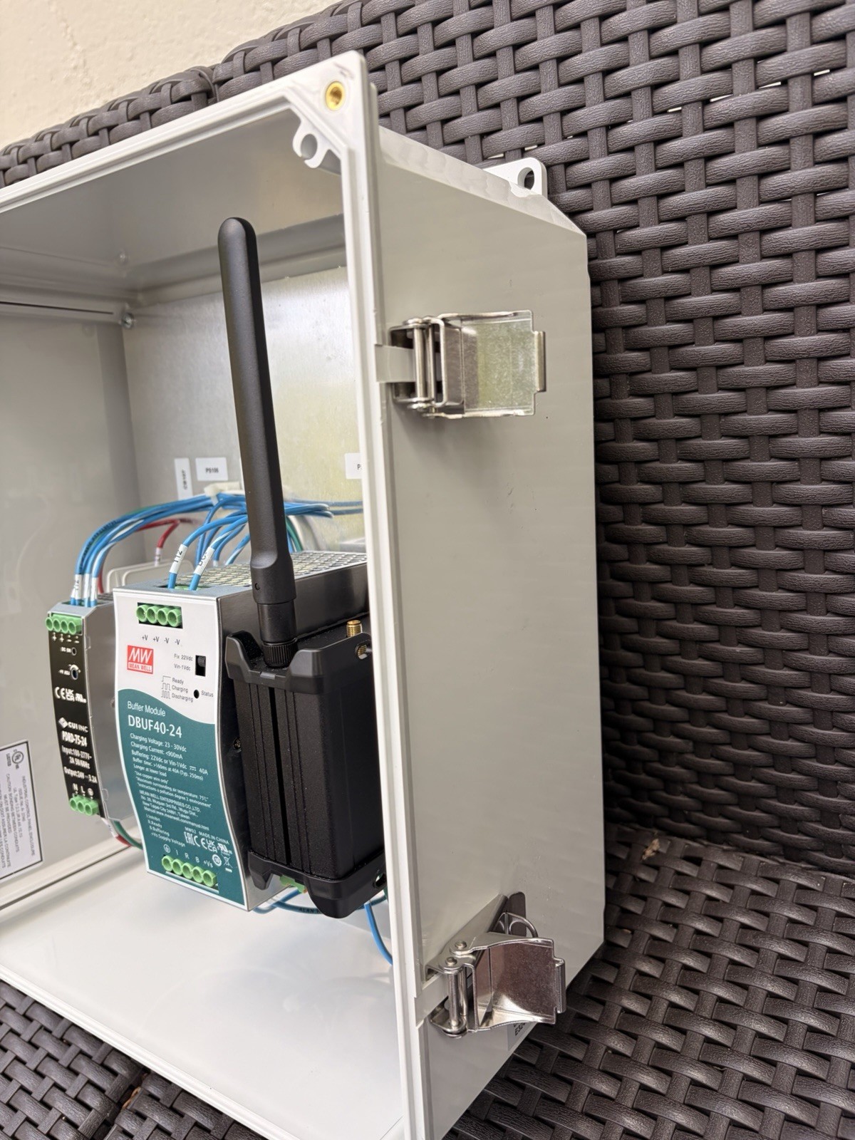 Allied Moulded AMP1426LF IP66 NEMA 4X Wireless Industrial Enclosure 14×26