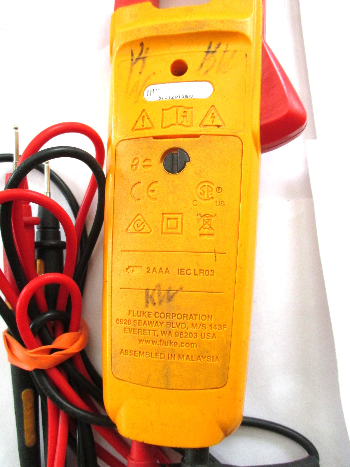 Fluke 325 True RMS Clamp Meter with Leads