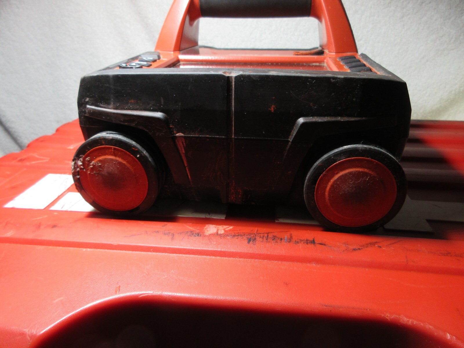 Hilti PS 1000 B X-Scan Concrete Scanner, 2x Batteries & Case works great