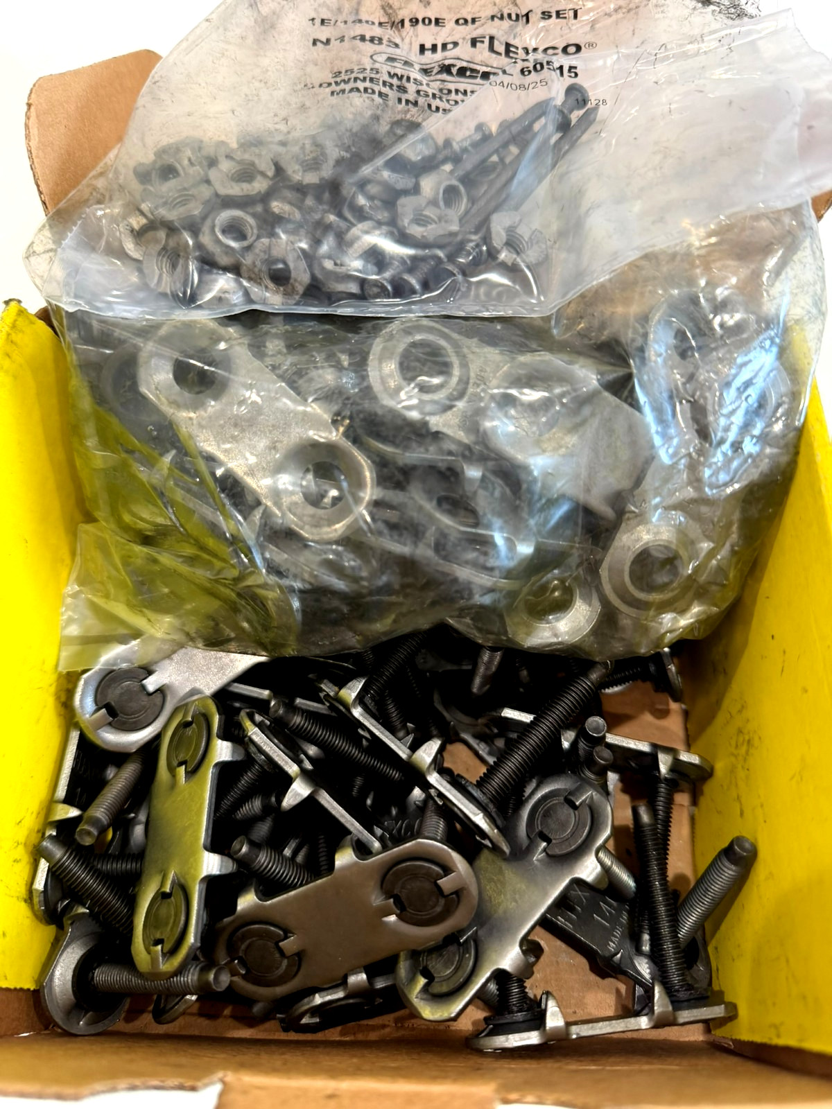 NEW TWENTY FIVE PAK FLEXCO QUICK-FIT 140E STEEL BELT FASTENERS W/PILOTED BOLT