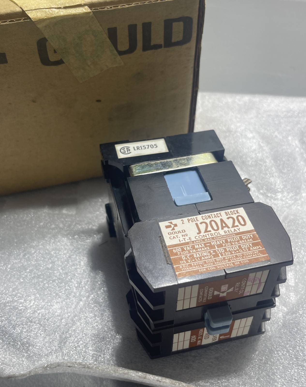 Gould I-T-E J20A20 Reliable Control Class J Silver Red Relay & J20M Magnet Block