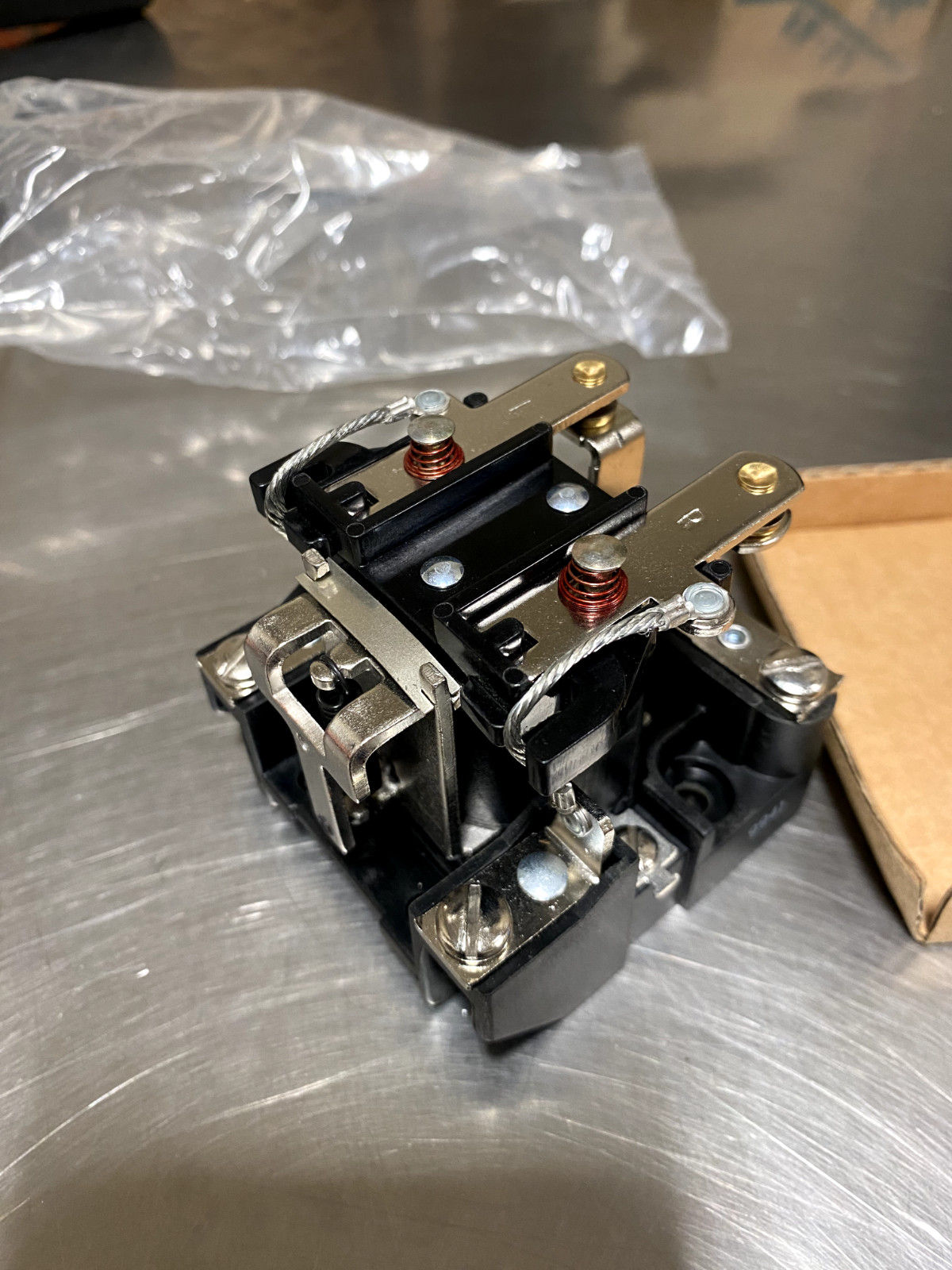 MSD Inc A425BXX Relay With Coil 1HP 30 AMP 120/240VAC / 30AMP @28 Coil=48VDC NEW