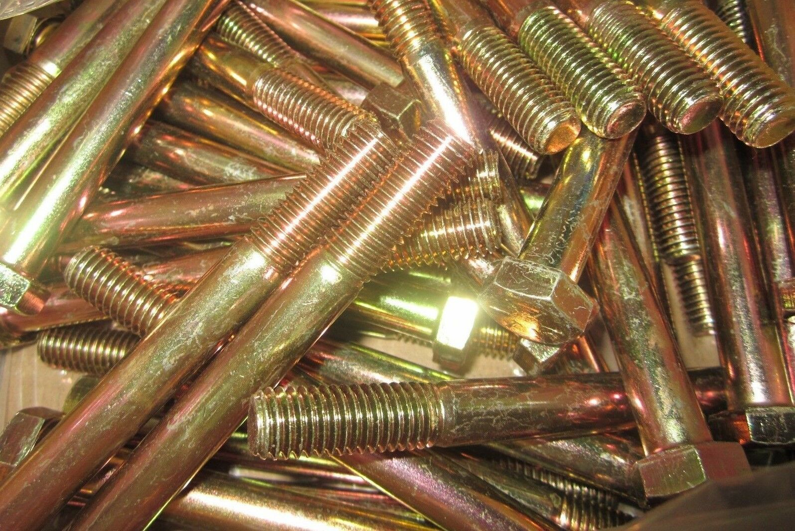 1/2-13 X 4 Hex Head Cap Screws Grade 8 Zinc Yellow 150 Pieces