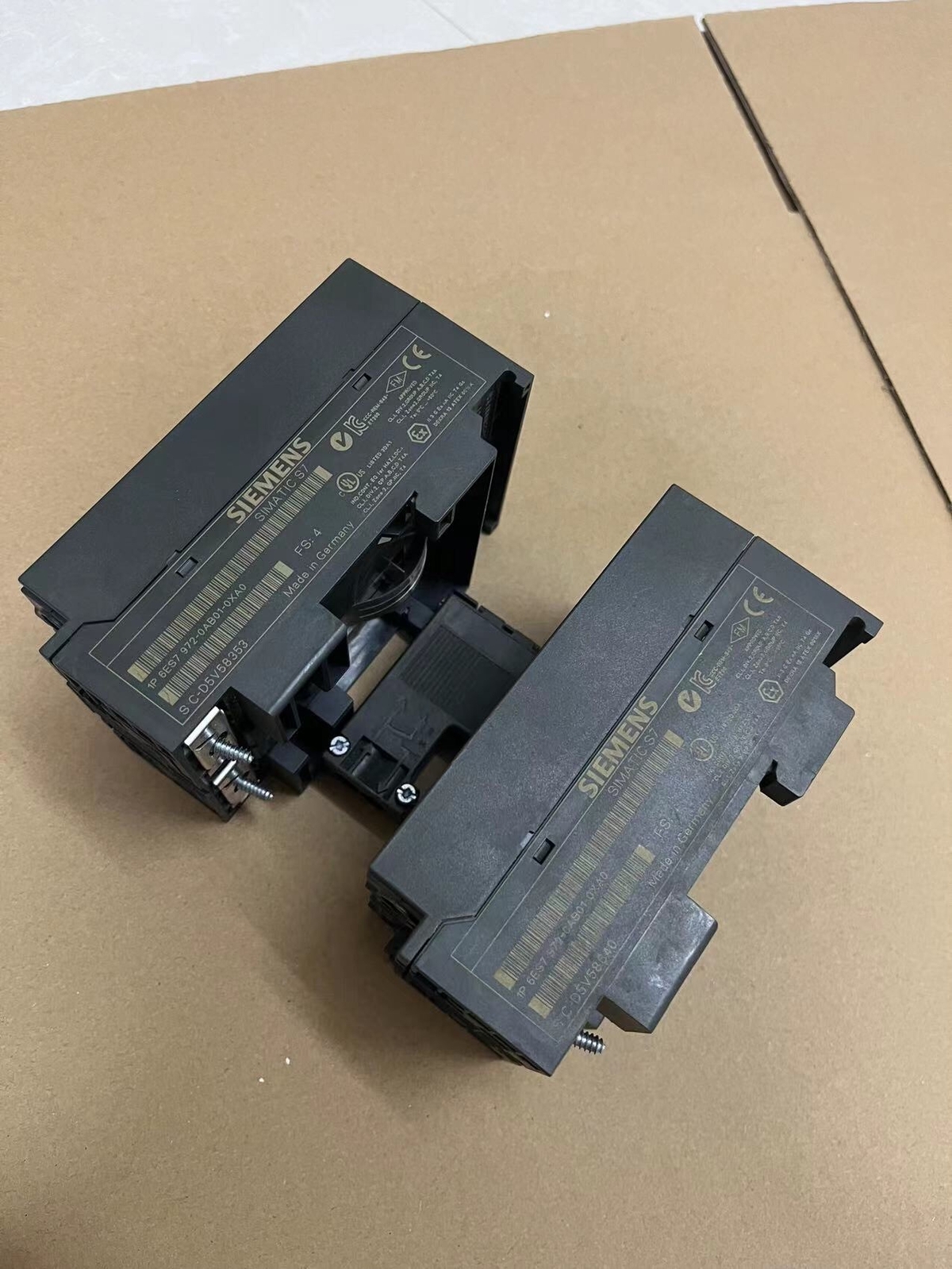 one 6ES7 972-0AB0-0XA0 welcome counter case