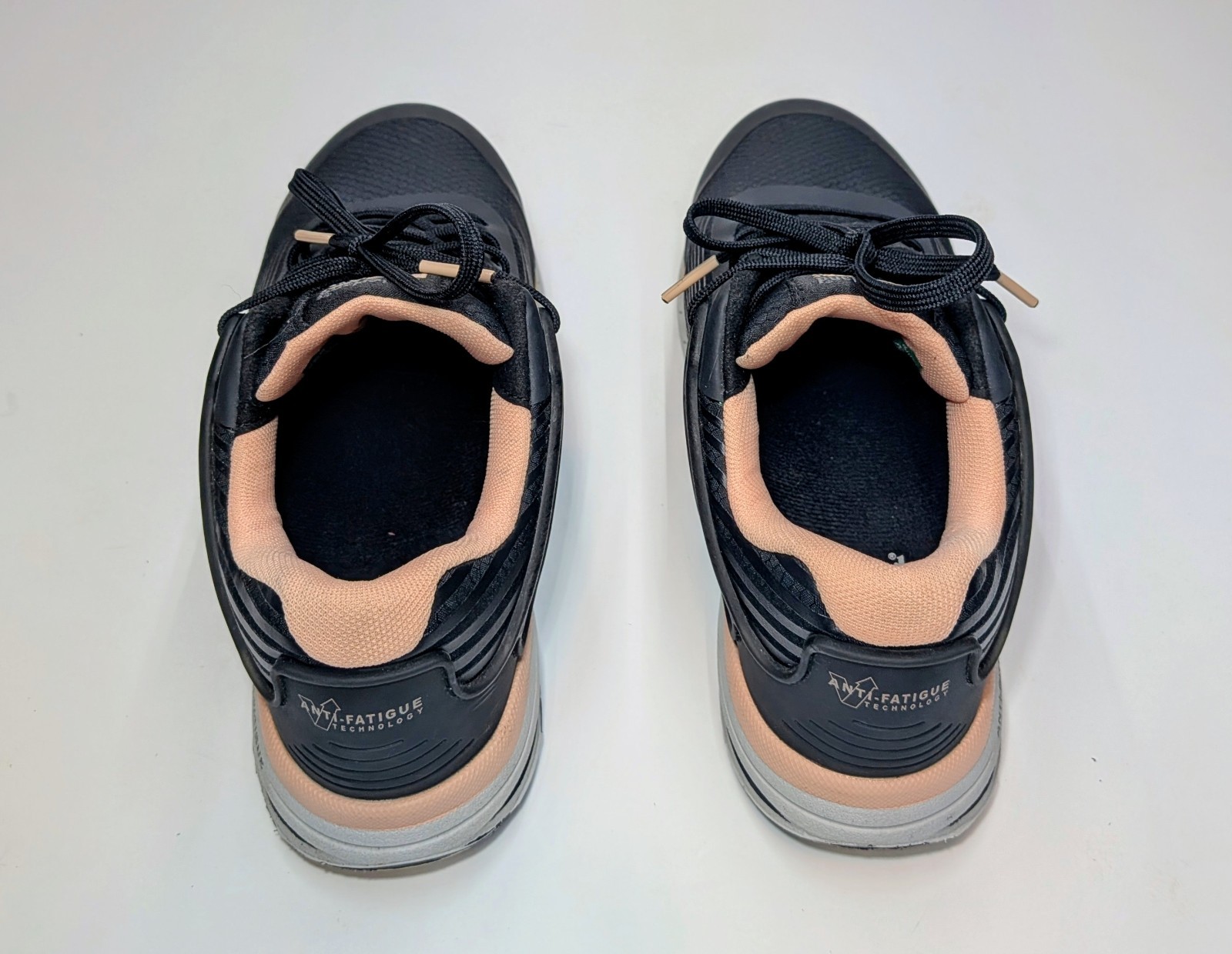 TIMBERLAND PRO Anti-fatigue sneakers black/peach size 7