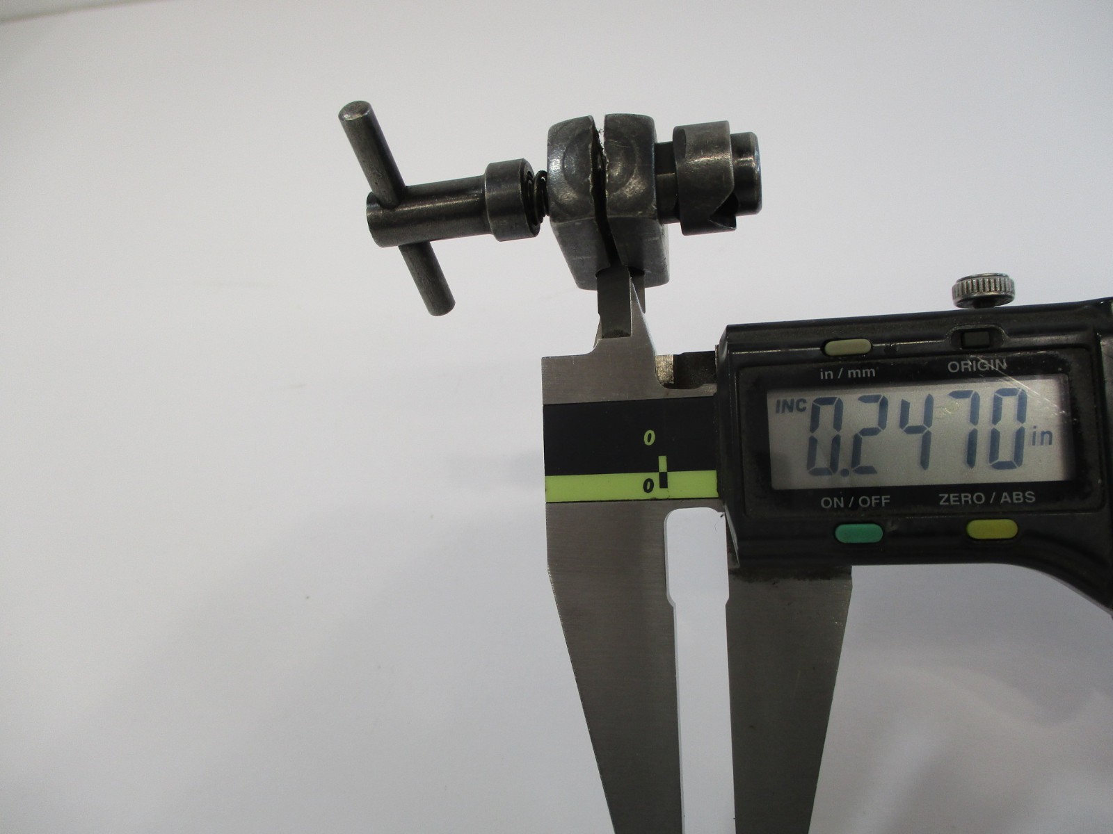 Dial Indicator SNUG Height Gage Sleeve Clamp 1/4″ Upright x 1/4″ Mount Hole VGC