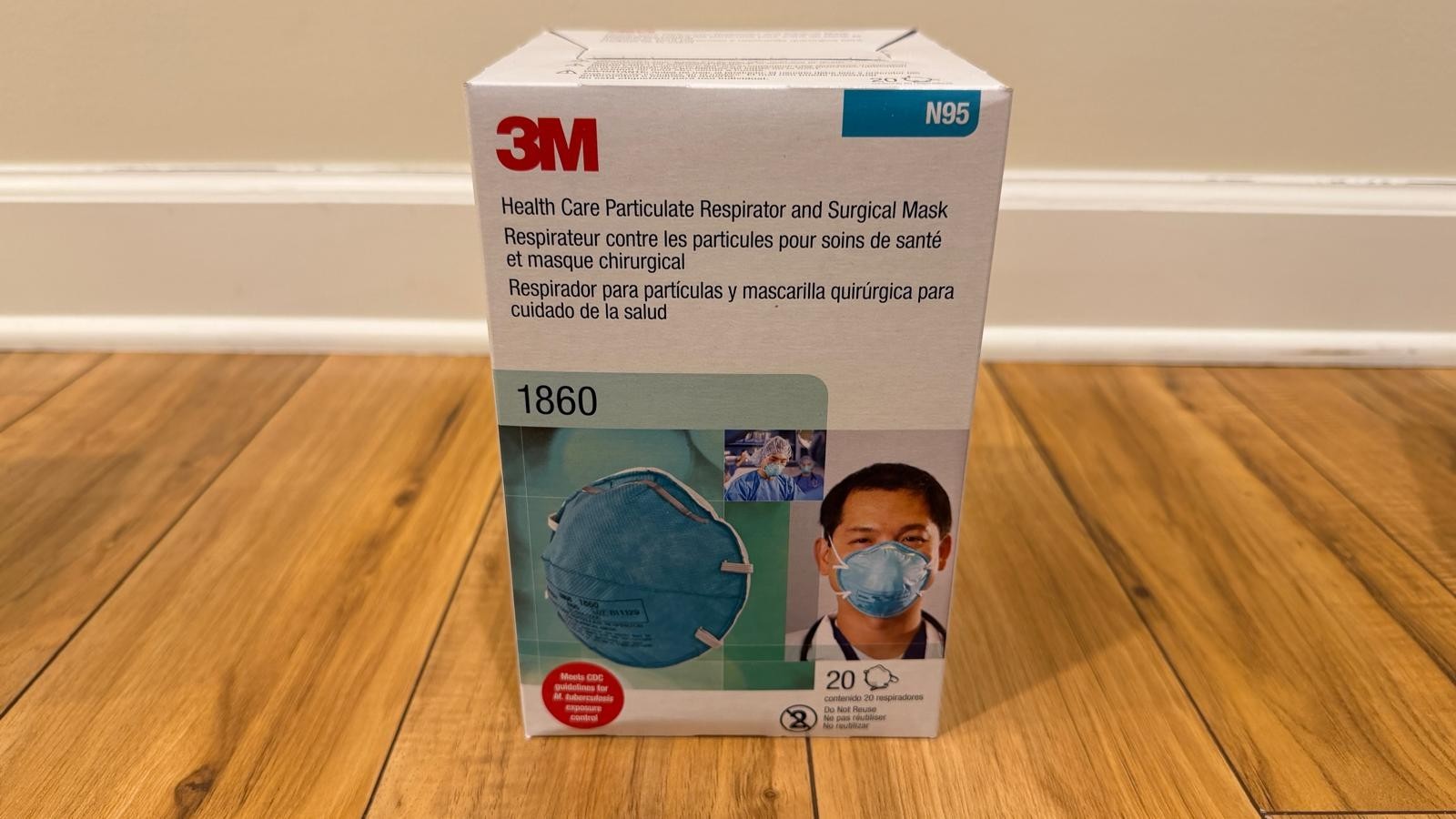 NEW 3M 1860 Surgical Mask N95, 100 Pack (Exp 2026/10 & 2027/03)