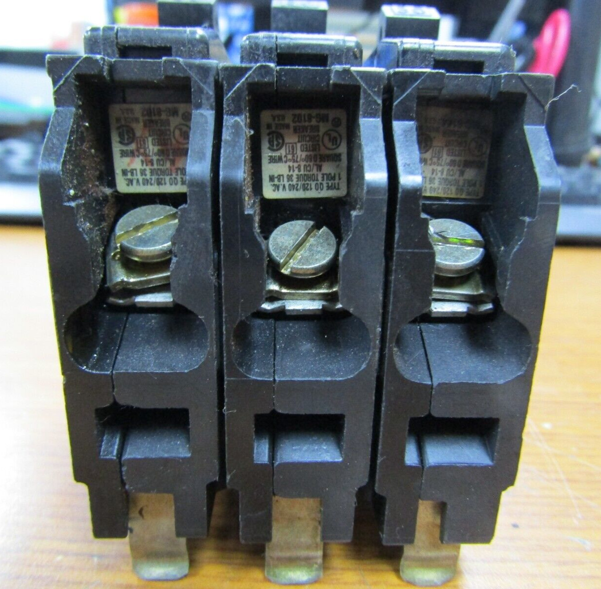 💥3) SQUARE D 30 AMP CIRCUIT BREAKER 1 POLE 240 VAC QO130