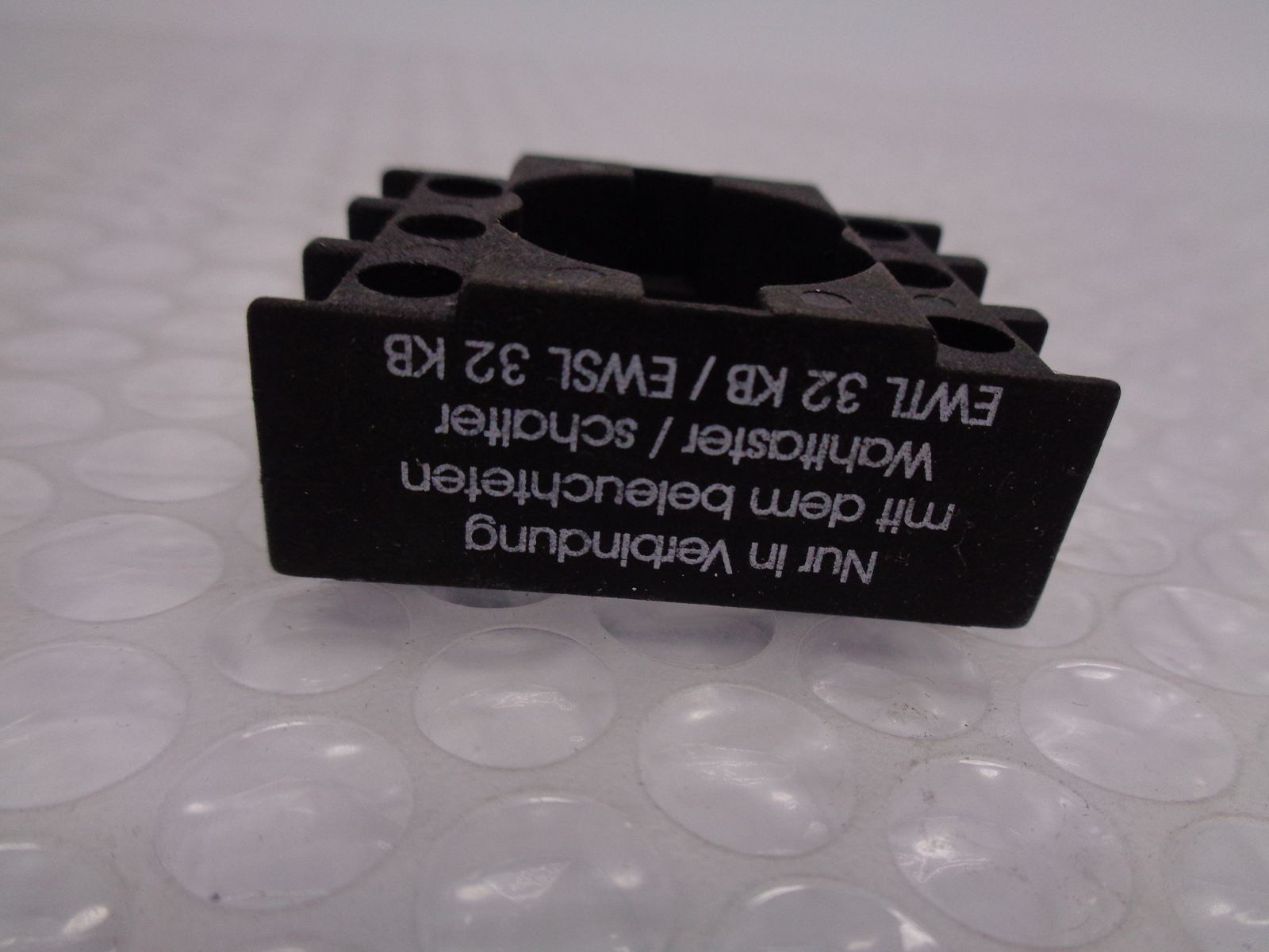INDUSTRIAL SPARE EWTL32KB/EWSL32KB MOUNTING FLANGE NSNP