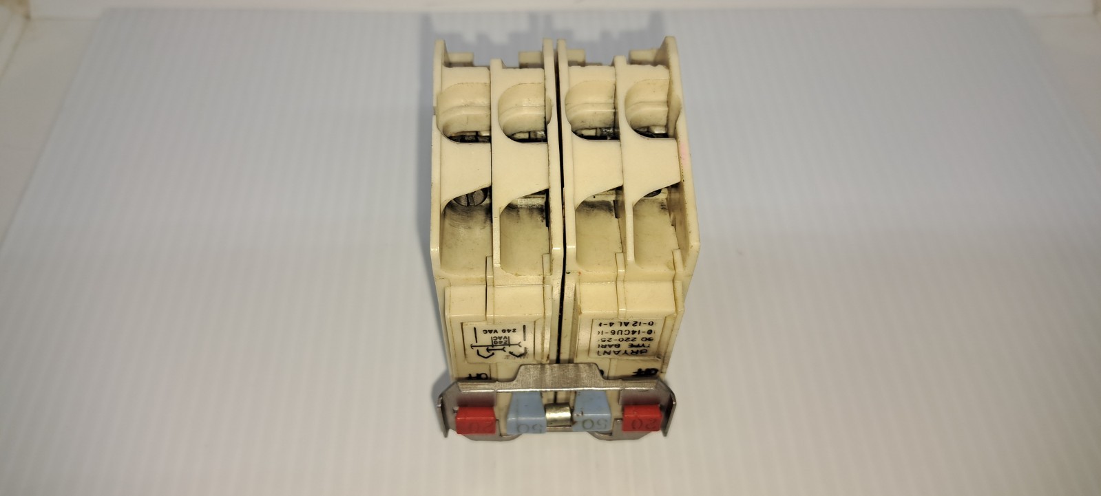 Bryant BQ220-250 4-Pole Quad Type BARD Circuit Breaker White BQ 220-250 FLAW