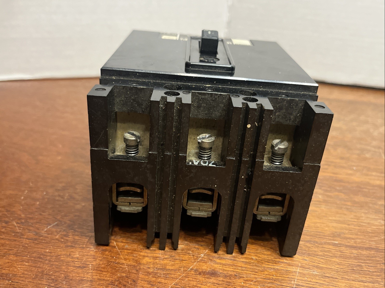 Westinghouse FB3070 AB DE-ION Circuit Breaker 70A 3 Pole 4975D71G42