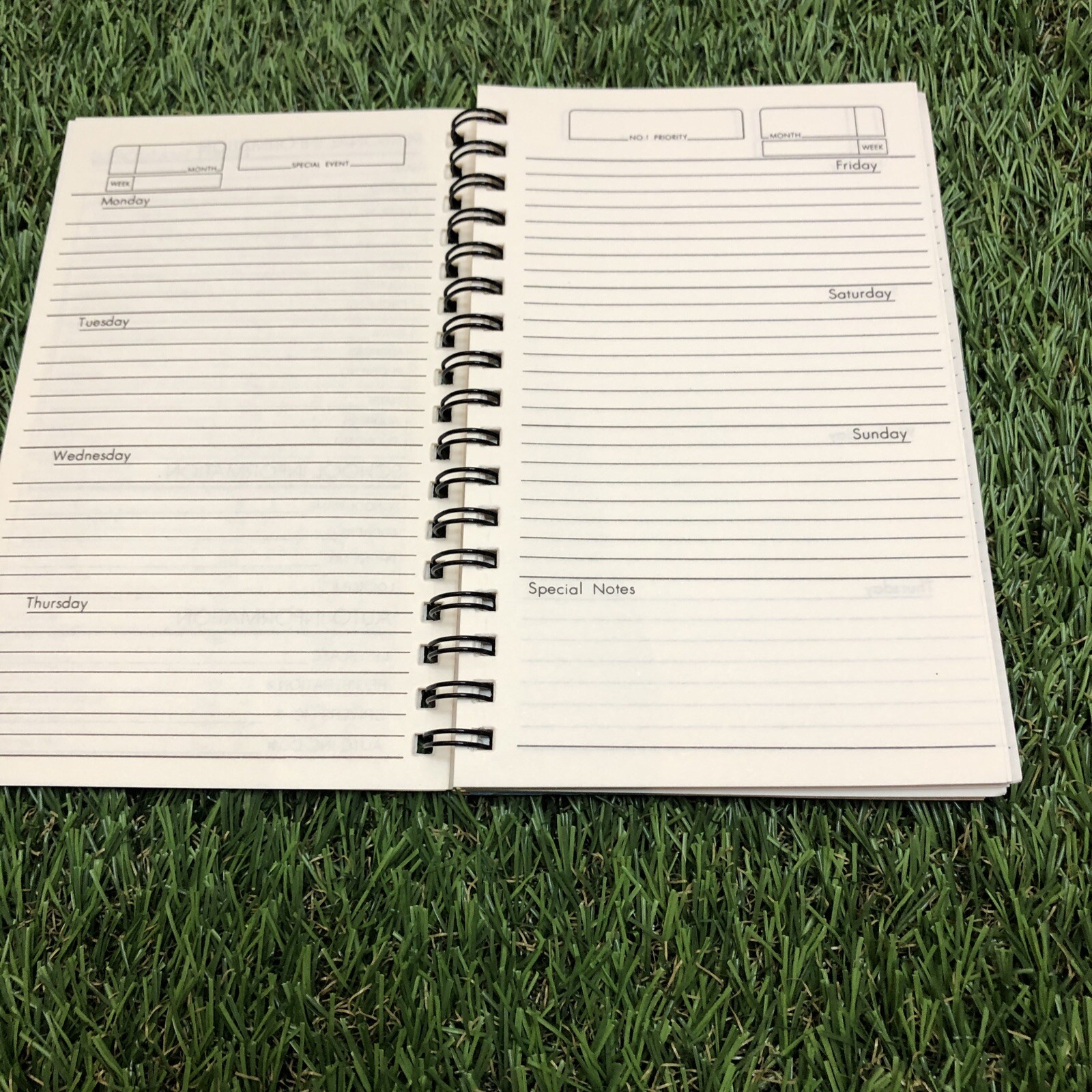 Vintage 1995-97 Michael Stevens 12 Months Spiral Mini Planner 6”x4”clean