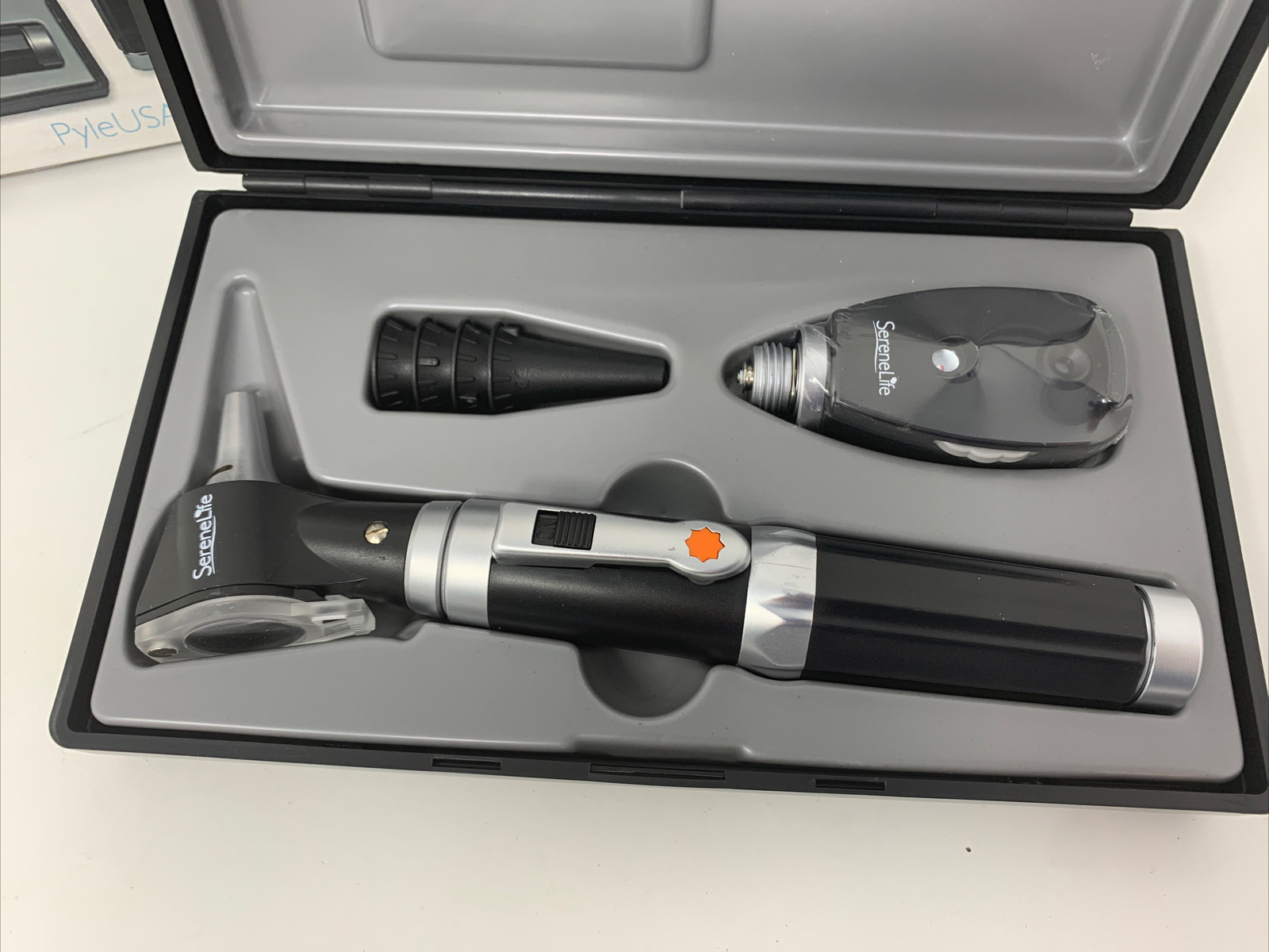 SereneLife Otoscope Plus Ophthalmoscope Kit SLOTOSPE016