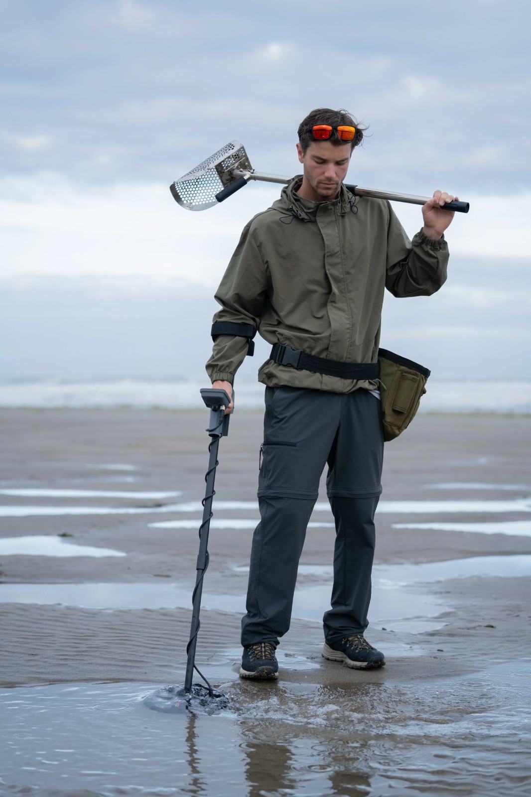 Minelab Vanquish 360 Waterproof Metal Detector Multi-IQ