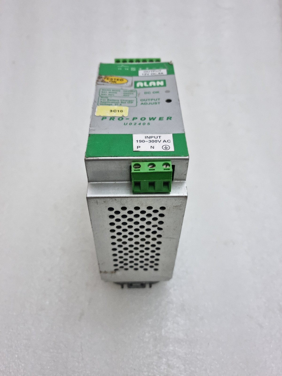 ALAN Pro-power-U02405 Input 190~300Vac Output-12Vdc 5A