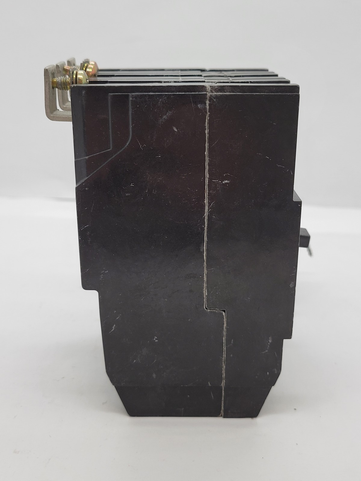 General Electric TEY330ST12 Shunt Trip Bolt-On Circuit Breaker 30A 3P 480/277V