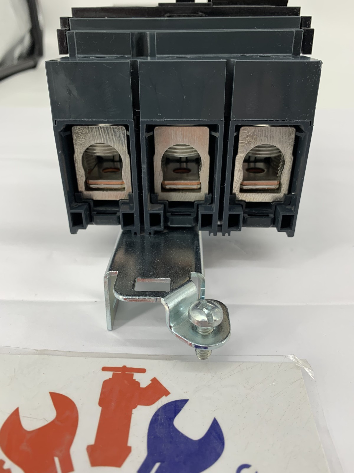 Square D JJA36200YP PowerPact JJ 250 I-Line Circuit Breaker 200A 480V 3P 3PH