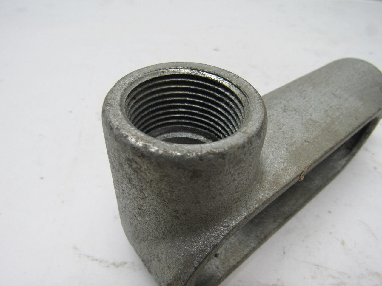 Crouse-Hinds LL37 x 1″ NPT Cast Malleable Iron Threaded Conduit Body Lot Of 3