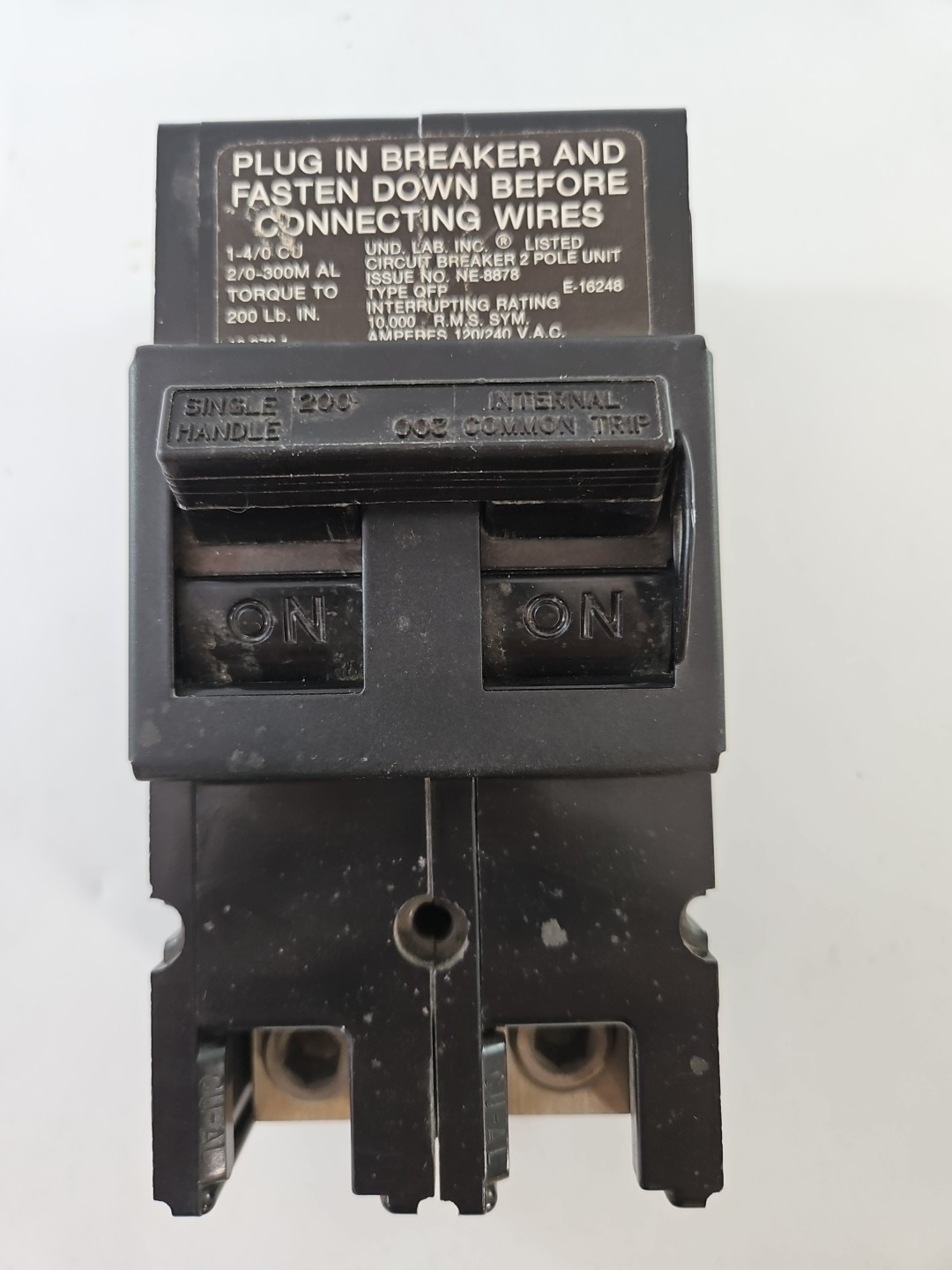 200 Amp 2 Pole Circuit Breaker Type QFP 120/240V Internal Common Trip