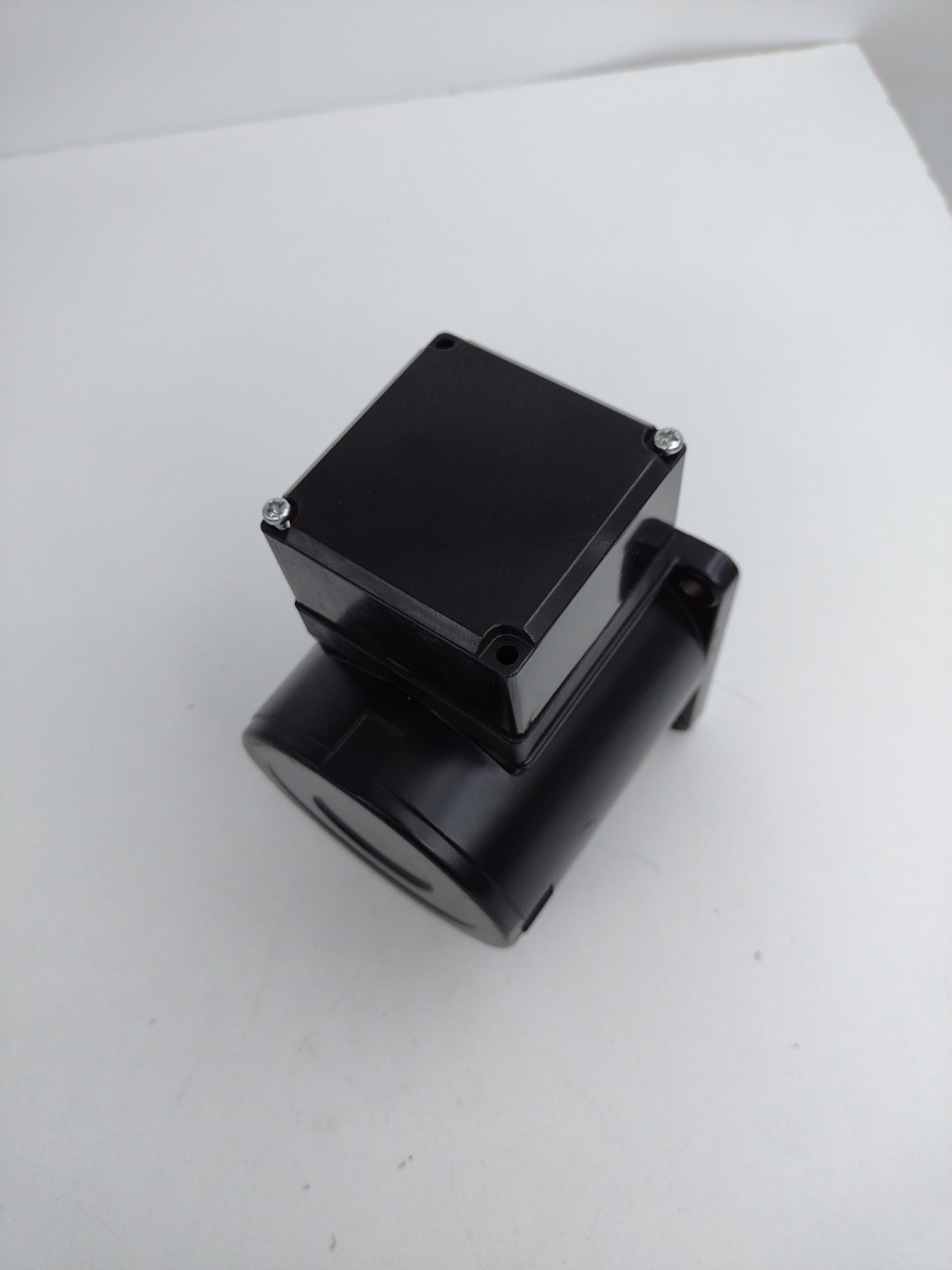 *** STC Sertec TIM-H8A25SPQ302 Induction Motor 25W 100V 1200/1450RPM w two screw