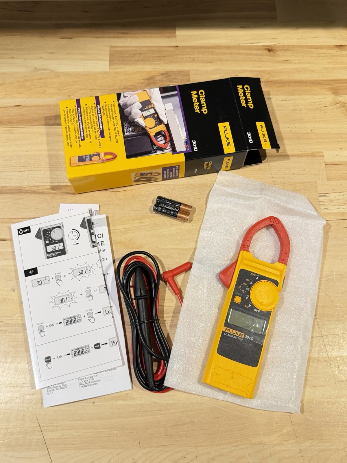 FLUKE 301D CLAMP METER (FREE SHIPPING) NEW