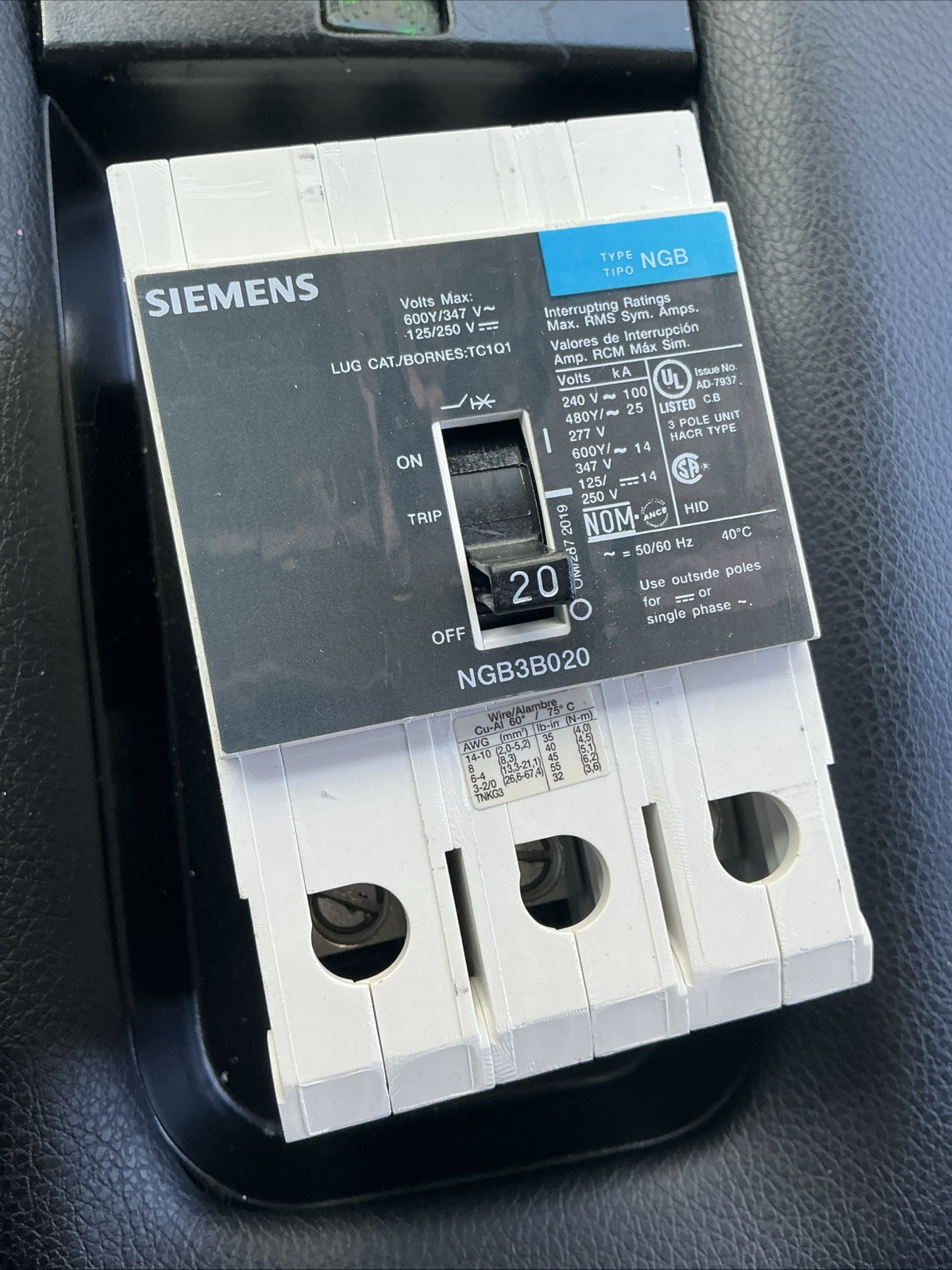 Siemens NGB3B020 3-Pole Circuit Breaker – White