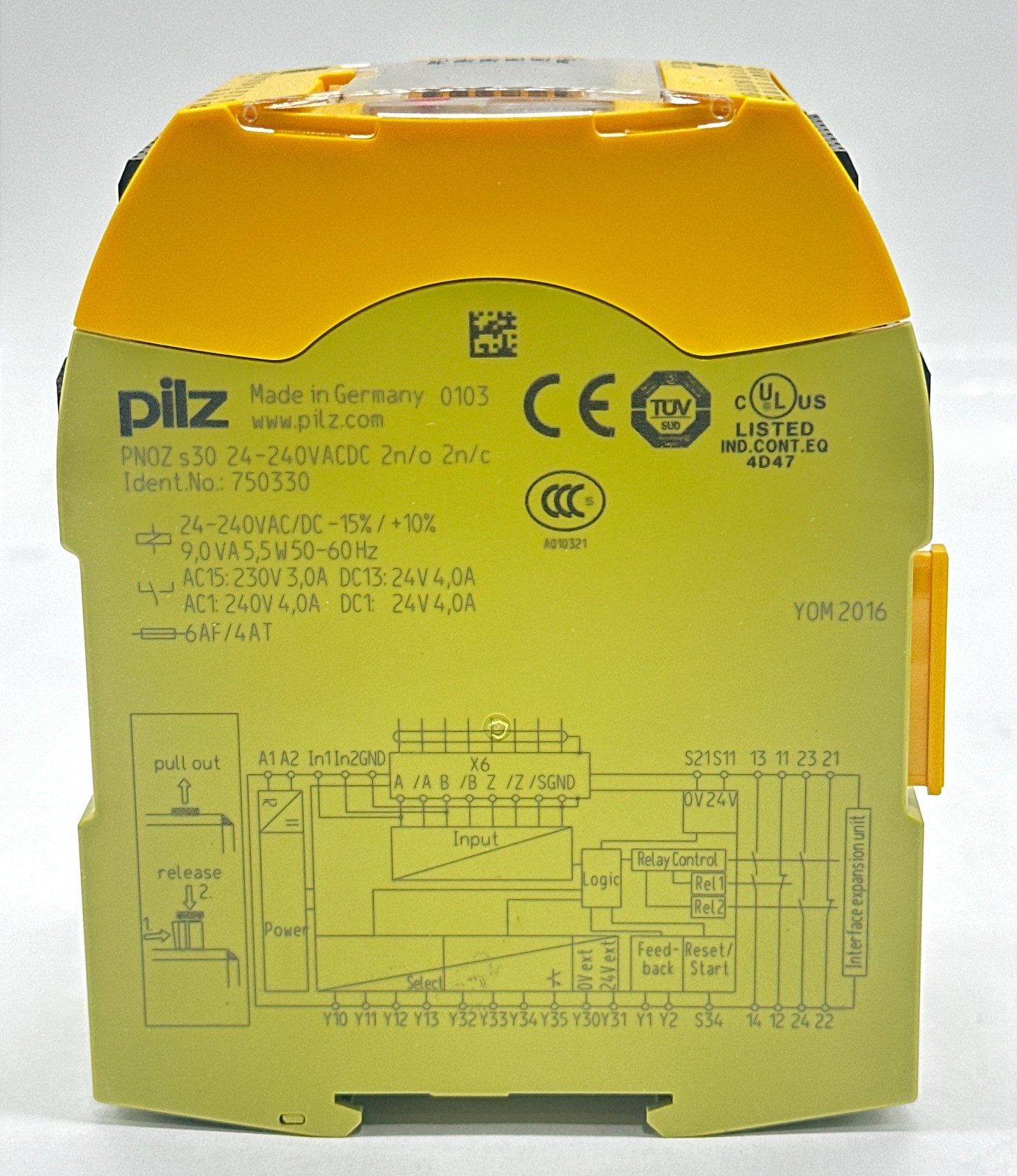Pilz 750330 Standalone Safety Relay, 24-240VAC/DC 3-4Amp