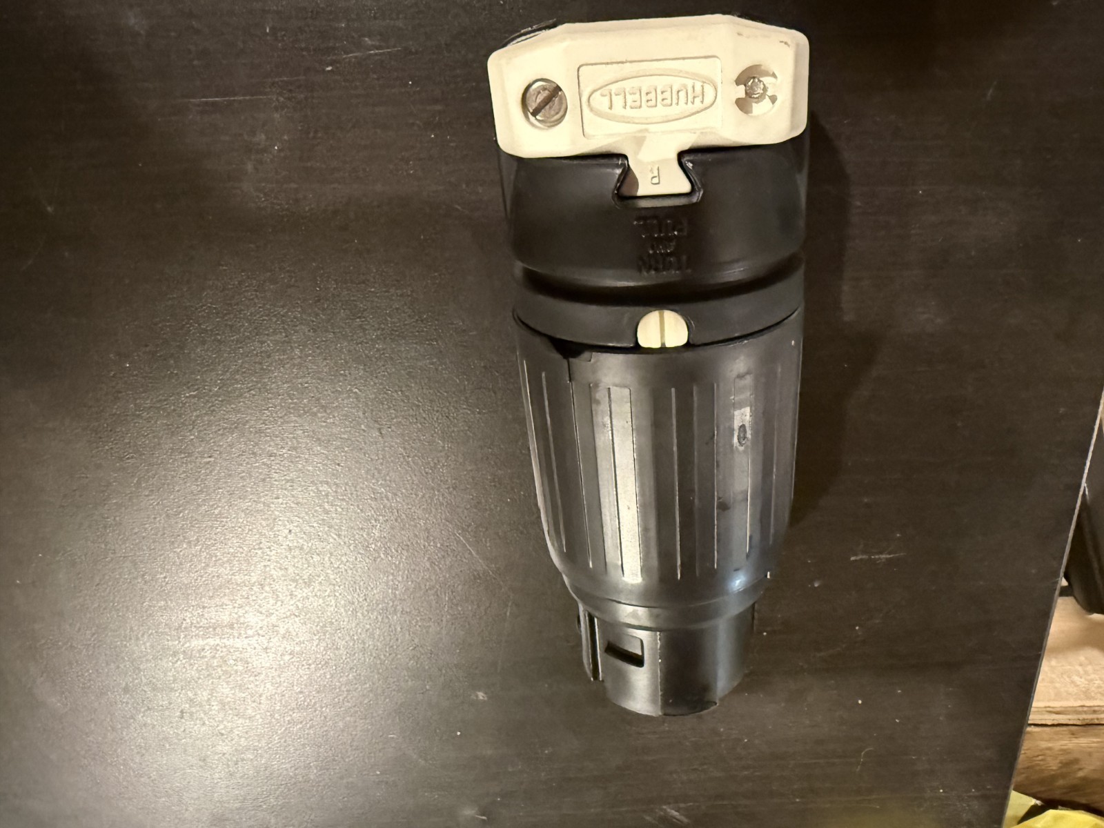 Hubbell CS8264C Locking Devices, Twist-Lock®, Industrial, Female Connector Body,