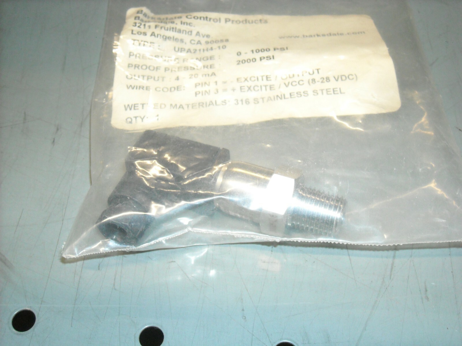 BARKSDALE UPA21H4-10 / UPA21H410 PRESSURE TRANSMITT, New Old Stock