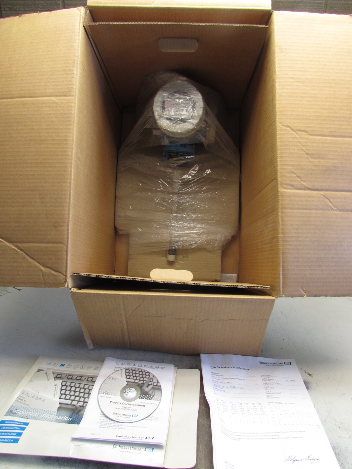 ENDRESS + HAUSER 65I-20AA0AD1R1BACA , PROLINE t-MASS 65I, HART FLOWMETER,7″ NEW!