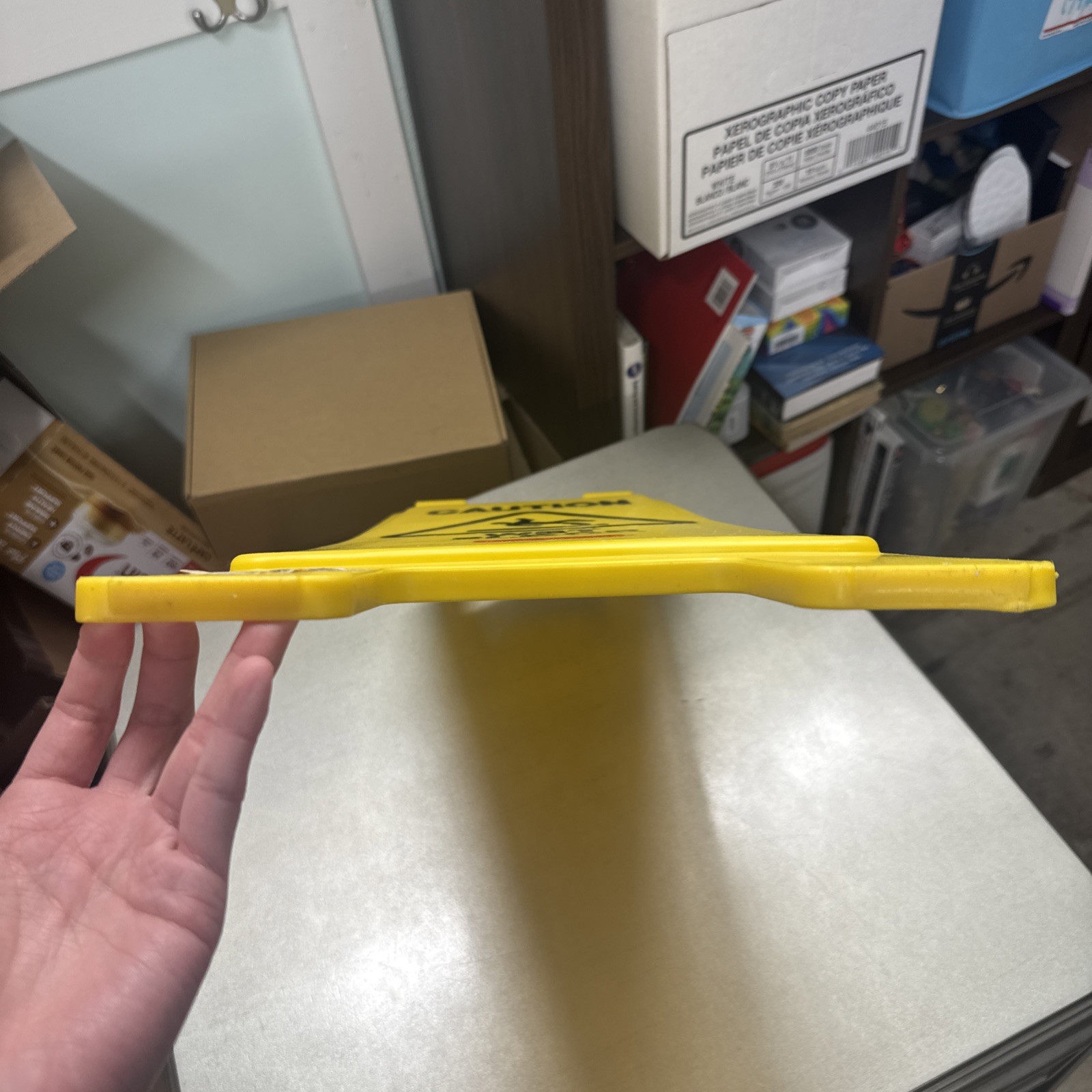 RUBBERMAID CAUTION WET FLOOR YELLOW 1 SIDED SIGN WALL DECORATION