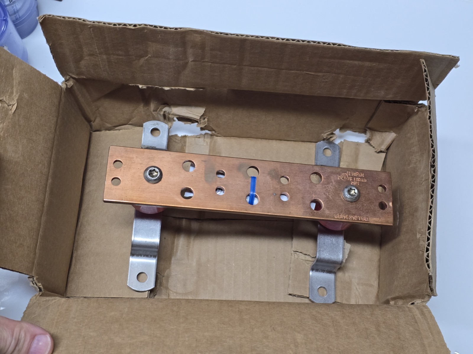 Harger GBI14210TGB Telecom Ground Bar, 1/4″x2″x10″ Copper TGB Reboxed