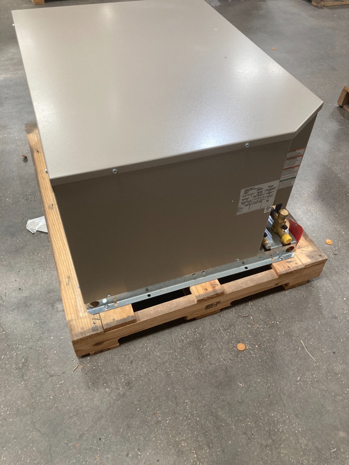 Heatcraft condensing unit Mod#MOZ006L63CF, .6HP 230/3 VOLTS LOW TEMP R404A/R448