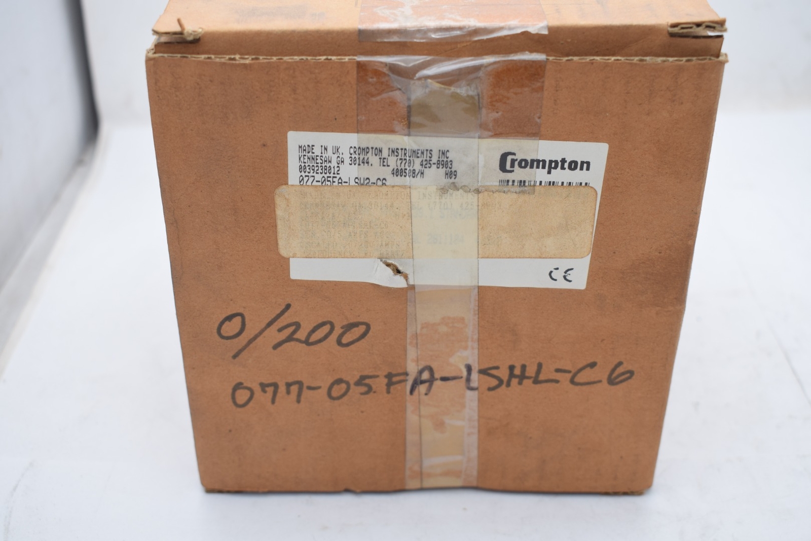 NEW Crompton Instruments 077-05FA-LSHL-C6 Panel Meter 0-200 AC Amps