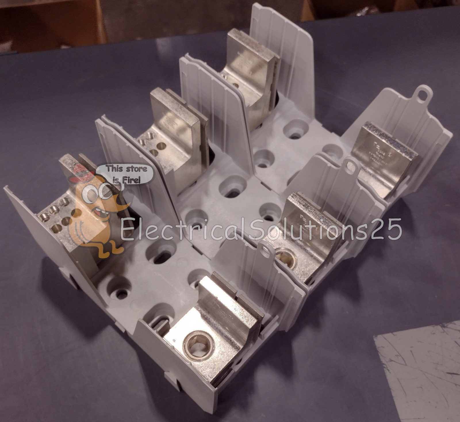 New Eaton JM60400-3MW16 400A 600V 3-Pole Class J Fuse Block – Free Shipping